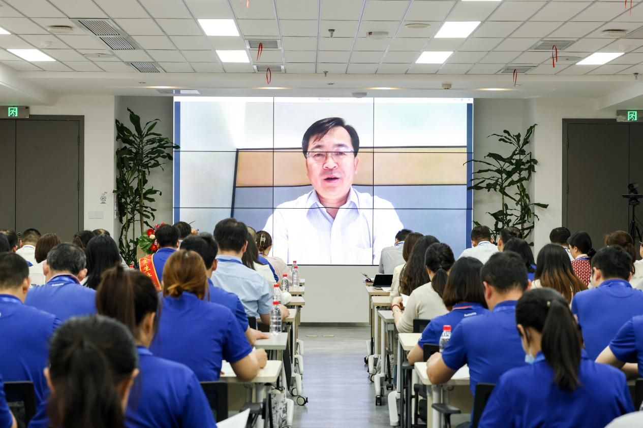 2-AG·尊龙凯时 - 人生就是搏!党委书记魏燕青全程线上参会，并作企业工作报告